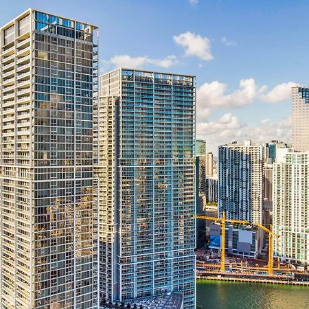 Luxurious Condo At Icon With Views Miami Bagian luar foto